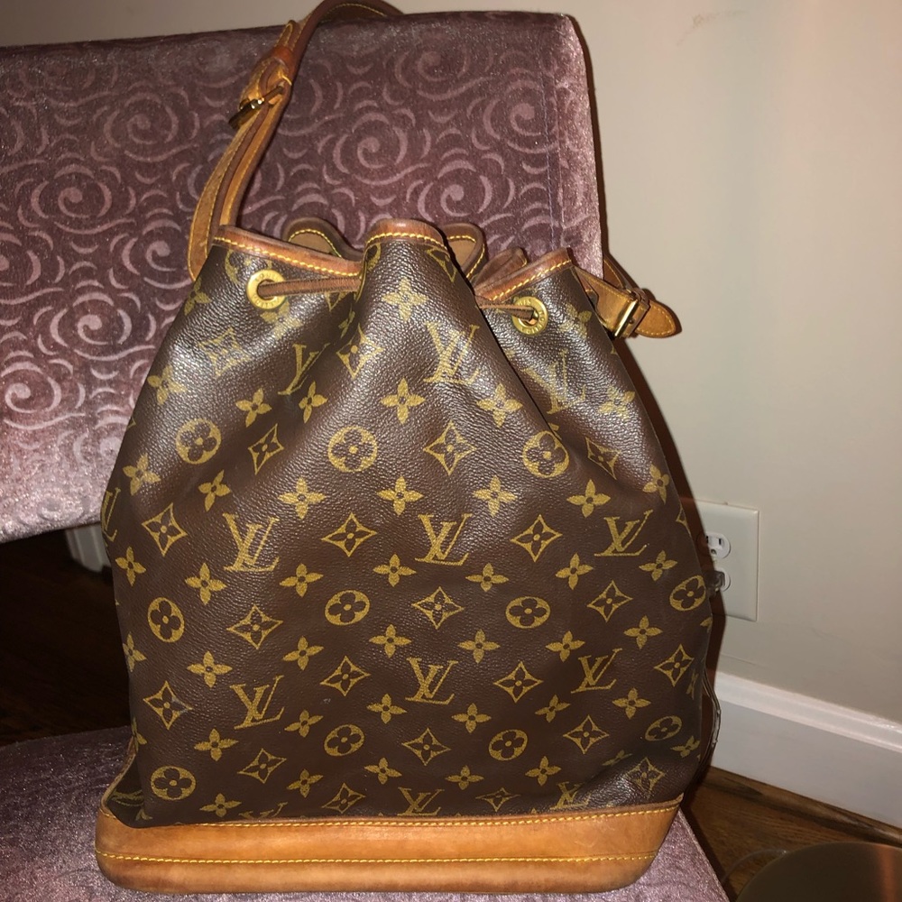 Louis Vuitton Monogram Noe drawstring hobo bag
